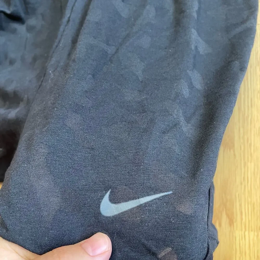 Nike Loose Fit Training Shorts